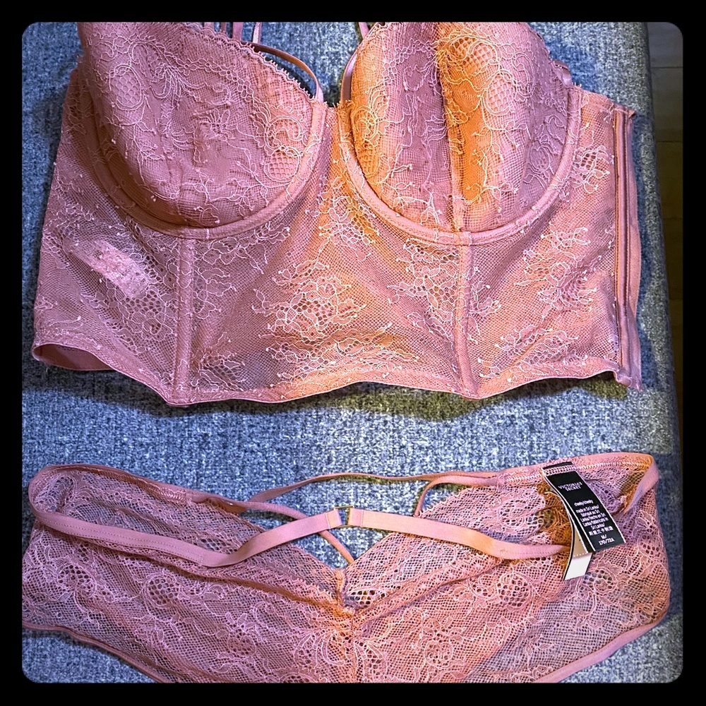 Victoria Secret set!  Brand new w/tags!  36C & M